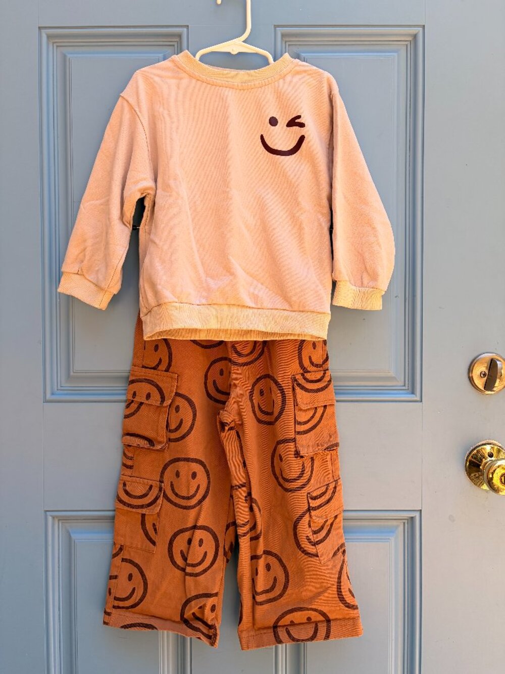Kids Smile Face Outfit Bundle Cargo Pants Sweatshirt Hoodie 3T–5T